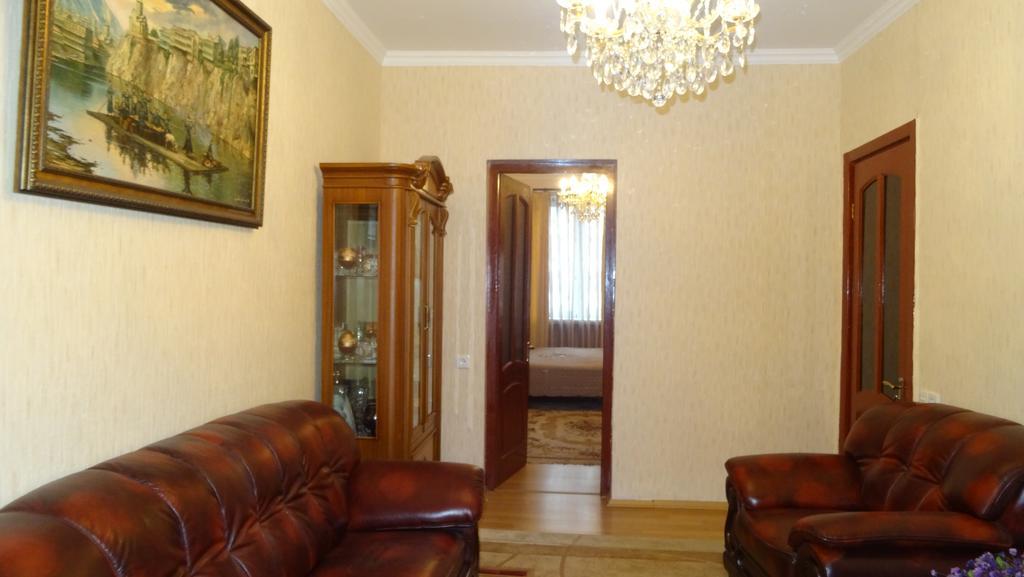 Apartment Vake-Saburtalo Tbilisi Exteriör bild